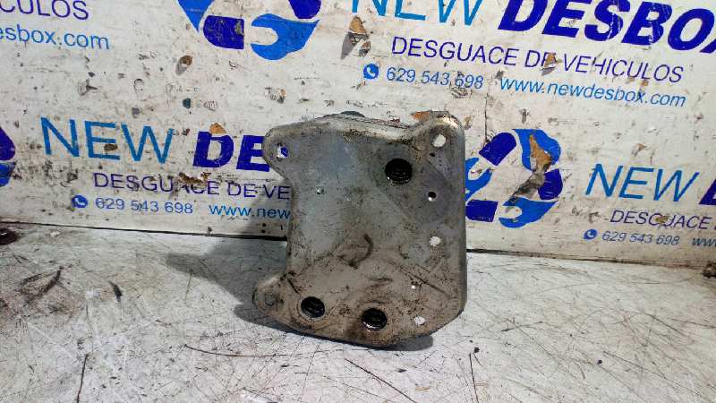 ENFRIADOR ACEITE MOTOR MERCEDES SPRINTER 02.00 - vista 3