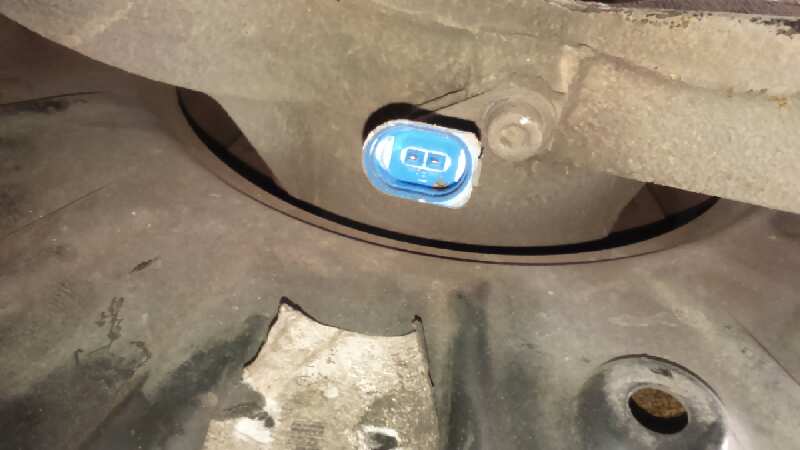 MANGUETA DELANTERA IZQUIERDA VOLKSWAGEN TOUAREG (7LA) - vista 2