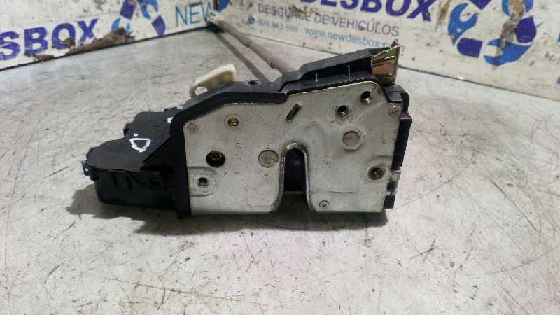 CERRADURA PUERTA DELANTERA DERECHA BMW SERIE 3 BERLINA (E46) - vista 3