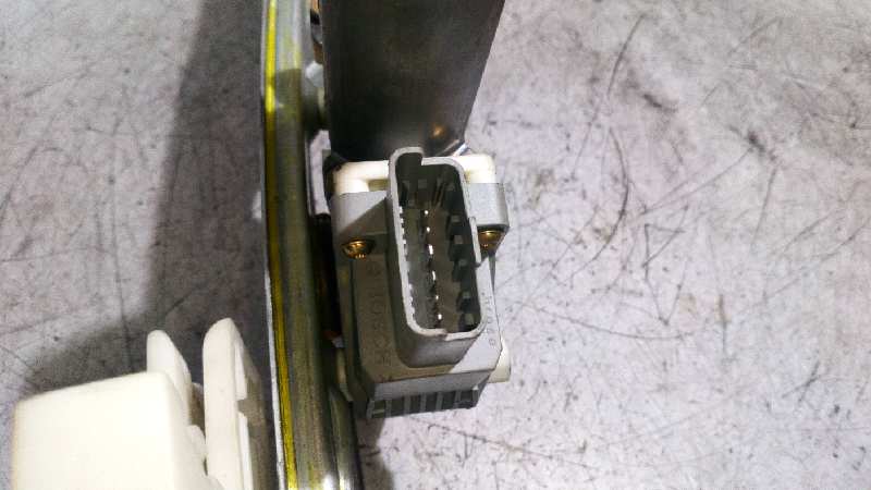 ELEVALUNAS DELANTERO IZQUIERDO CITROEN C5 BERLINA 2.0 16V CAT (RFN / EW10J4) - vista 2