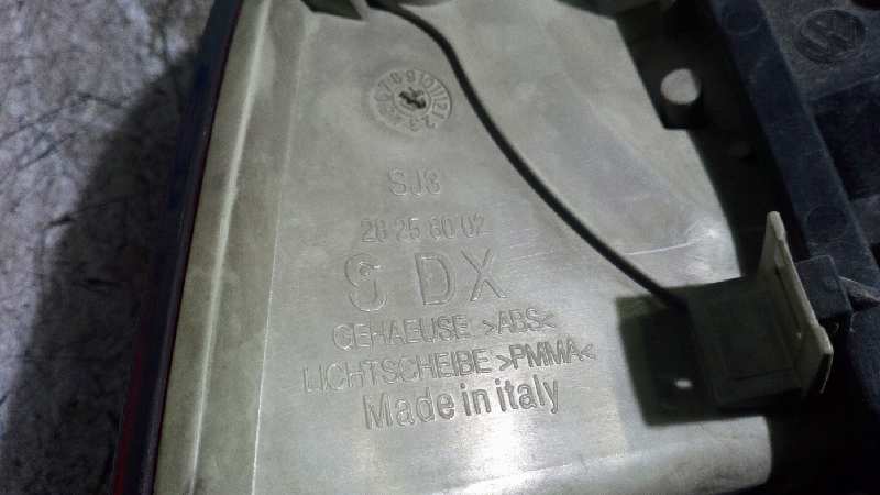 PILOTO TRASERO DERECHO VOLKSWAGEN TOUAREG (7LA) - vista 2