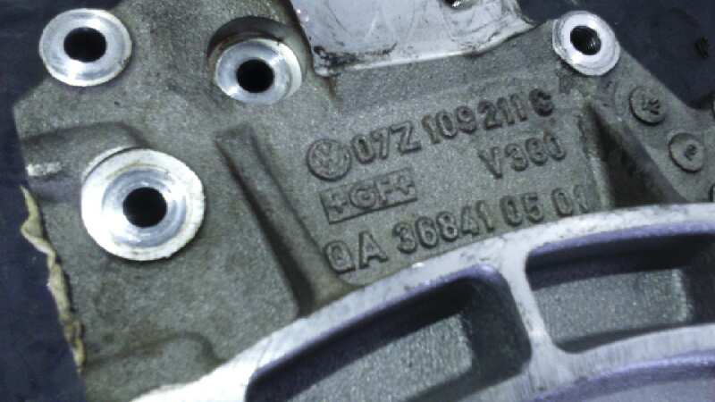 TAPA DISTRIBUCION VOLKSWAGEN TOUAREG (7LA) - vista 3