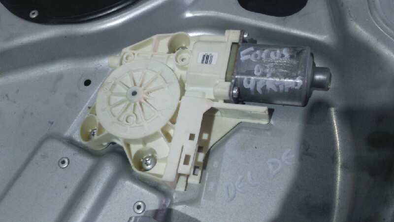 MOTOR ELEVALUNAS DELANTERO DERECHO FORD FOCUS BERLINA (CAP)
