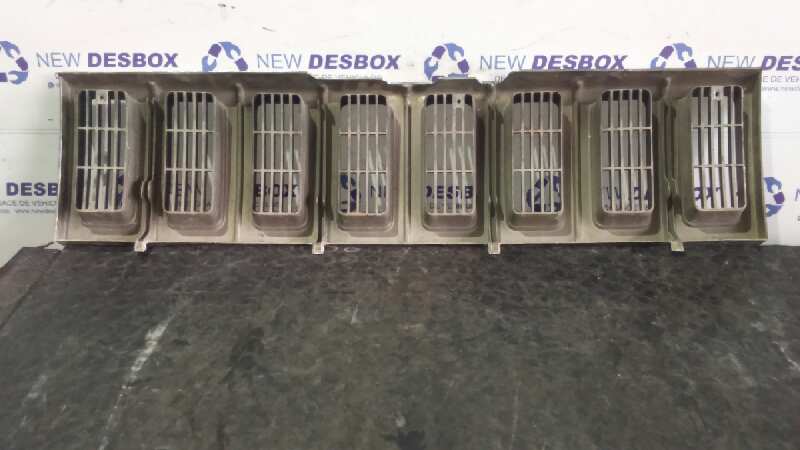 REJILLA DELANTERA CHRYSLER JEEP GR.CHEROKEE (ZJ) - vista 3