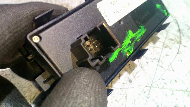 MANDO ELEVALUNAS DELANTERO IZQUIERDO MERCEDES CLASE A (W168) - vista 2