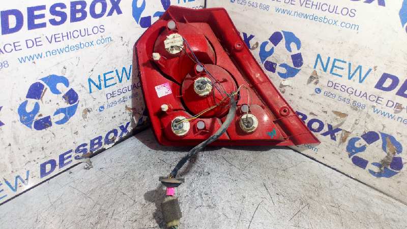 PILOTO TRASERO DERECHO CHEVROLET KALOS - vista 3