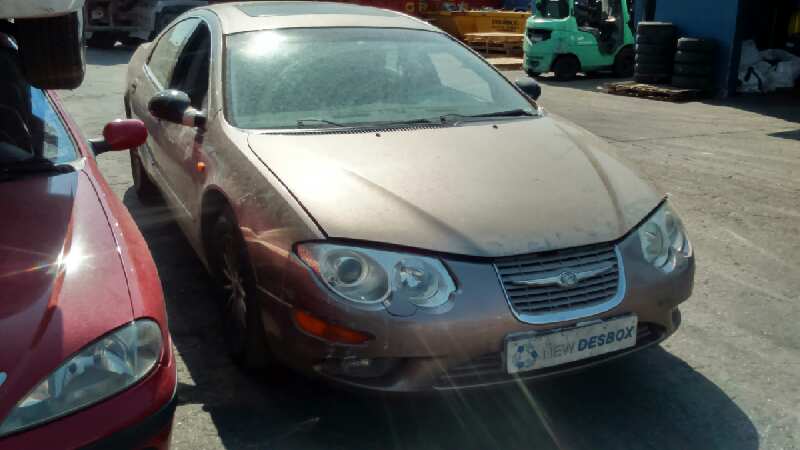 FARO DERECHO CHRYSLER 300 M (LR) - vista 9