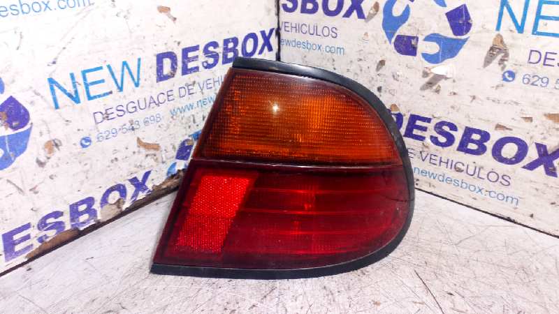 PILOTO TRASERO DERECHO NISSAN ALMERA (N15)