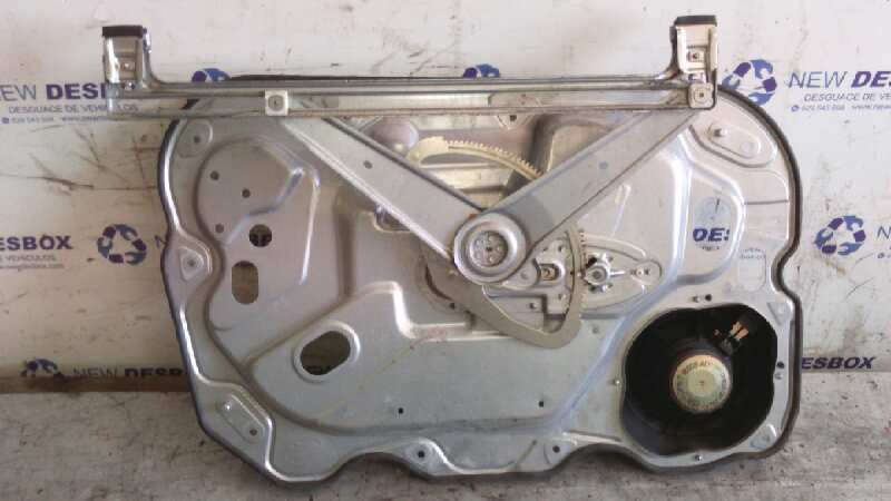 ELEVALUNAS DELANTERO DERECHO FORD FOCUS BERLINA (CAP) - vista 4