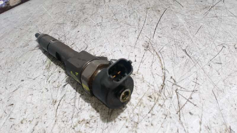 INYECTOR RENAULT LAGUNA II (BG0) - vista 3