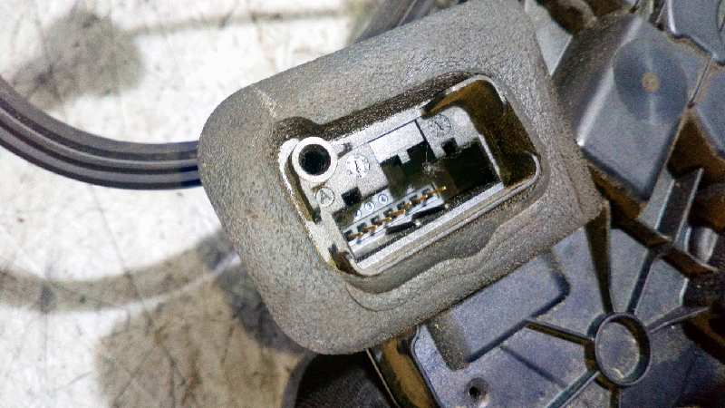 CERRADURA PUERTA DELANTERA IZQUIERDA VOLKSWAGEN GOLF VI (5K1) - vista 3