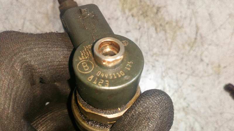 INYECTOR OPEL ASTRA H - vista 4