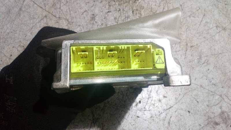 CENTRALITA AIRBAG TOYOTA RAV 4 (A2) - vista 3