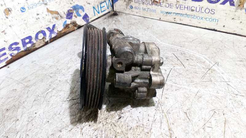 BOMBA DIRECCION KIA CARENS