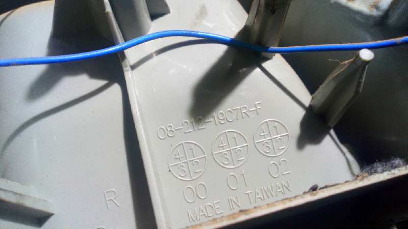 PILOTO TRASERO DERECHO TOYOTA YARIS (NCP1/NLP1/SCP1) - vista 3