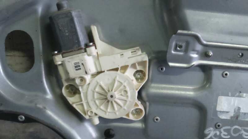 MOTOR ELEVALUNAS DELANTERO DERECHO FORD FOCUS BERLINA (CAP)