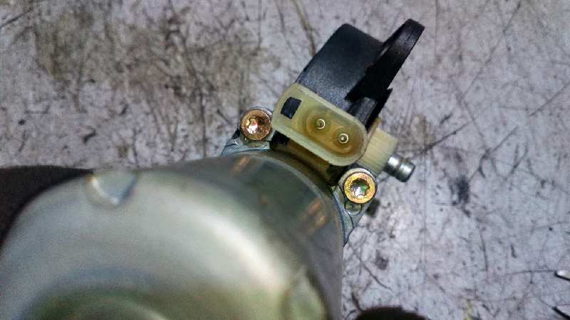 MOTOR ELEVALUNAS DELANTERO DERECHO FORD FIESTA (CBK) - vista 3