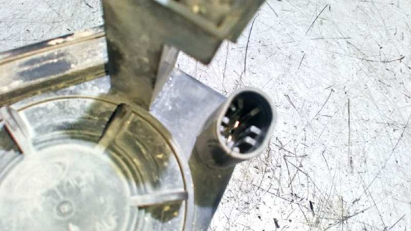 FARO ANTINIEBLA IZQUIERDO OPEL ASTRA H BER. - vista 4