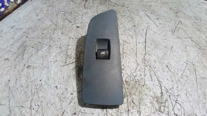 MANDO ELEVALUNAS DELANTERO DERECHO BMW SERIE 1 BERLINA (E81/E87)