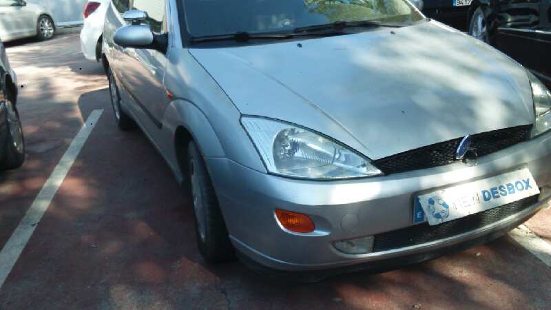 CONDENSADOR / RADIADOR  AIRE ACONDICIONADO FORD FOCUS BERLINA (CAK) - vista 4