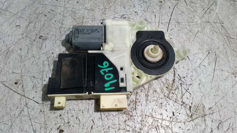 MOTOR ELEVALUNAS DELANTERO DERECHO CITROEN C4 BERLINA - vista 4