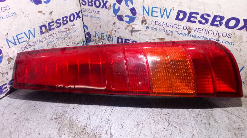 PILOTO TRASERO DERECHO MITSUBISHI SPACE RUNNER (N60)