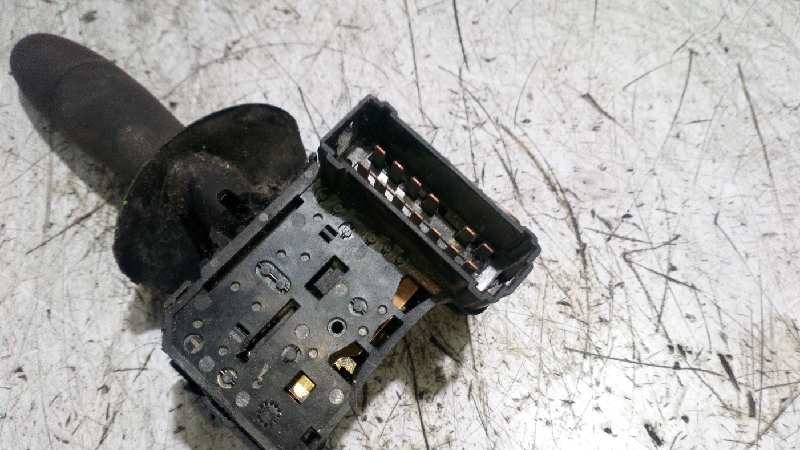 MANDO LIMPIA RENAULT MASTER II PH. 2 DOKA/PR. FGST - vista 5