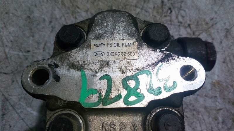 BOMBA DIRECCION KIA CARENS - vista 2