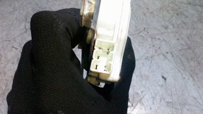 CERRADURA PUERTA TRASERA DERECHA MITSUBISHI MONTERO SPORT (K90) - vista 2