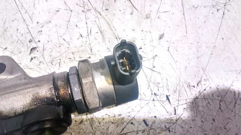 RAMPA INYECTORA NISSAN QASHQAI (J10) - vista 4