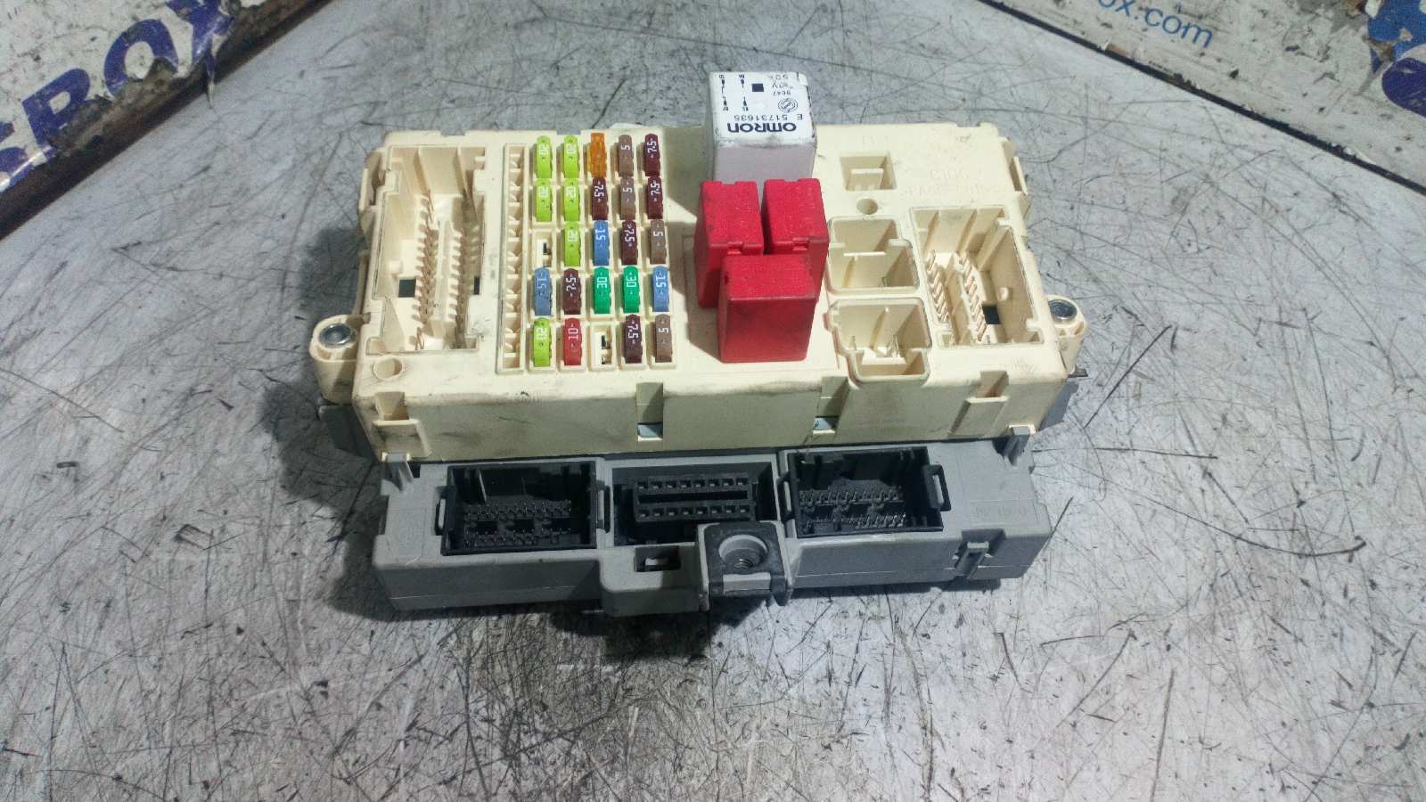 CAJA RELES / FUSIBLES FIAT BRAVO (198)