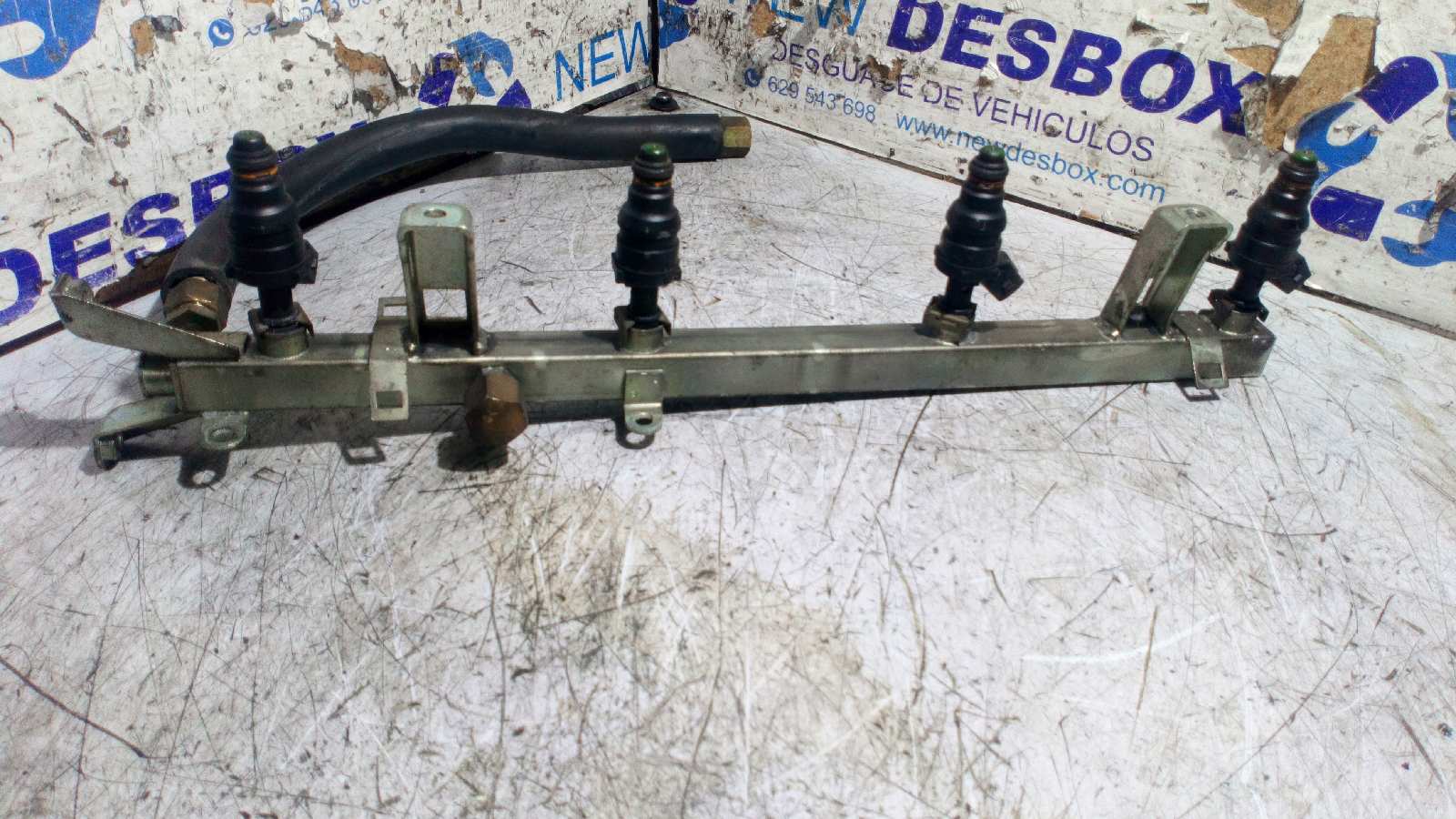 RAMPA INYECTORA PORSCHE 968 3.0 - vista 3