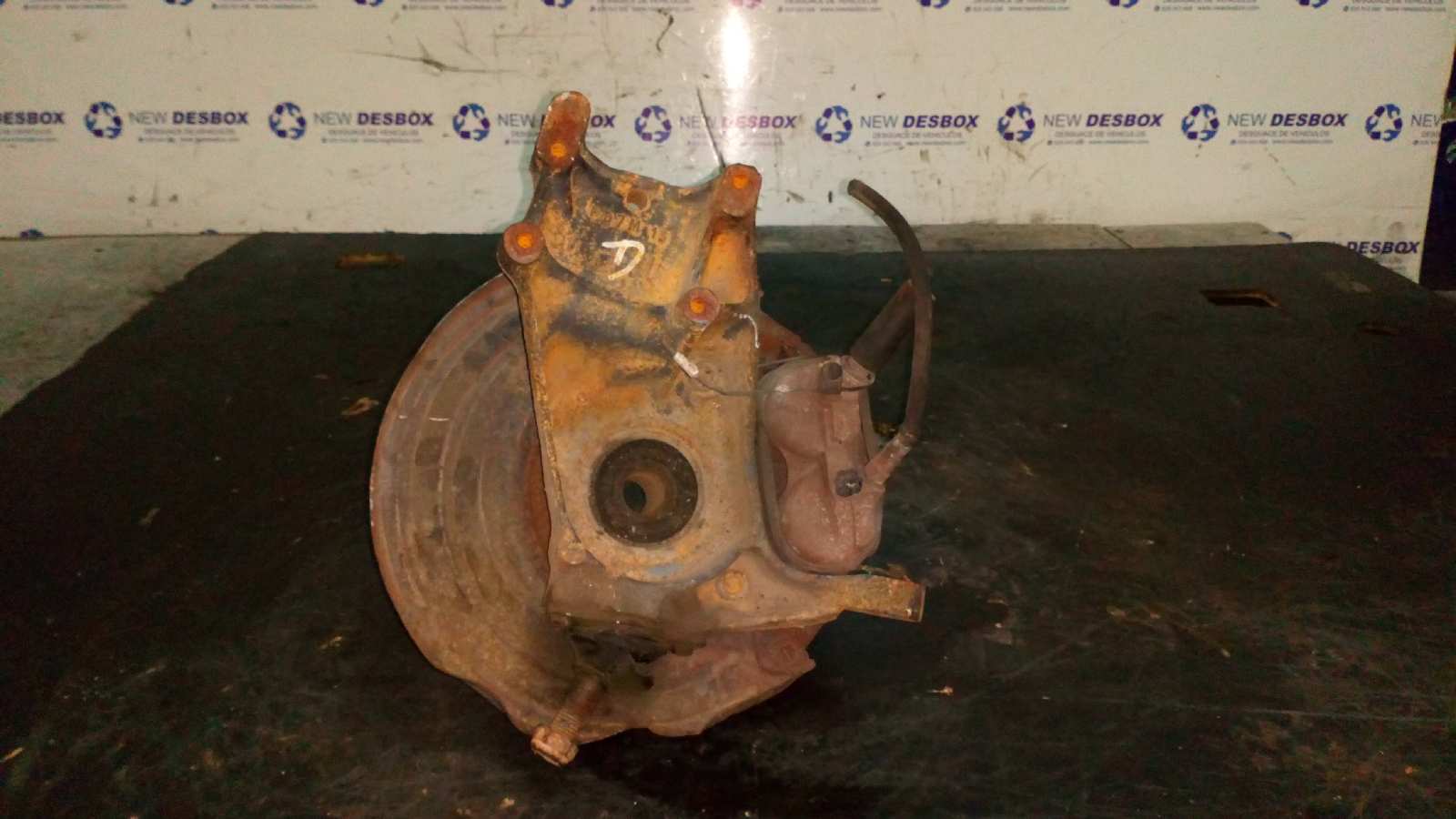 MANGUETA DELANTERA DERECHA RENAULT TRAFIC (DESDE 5.89)