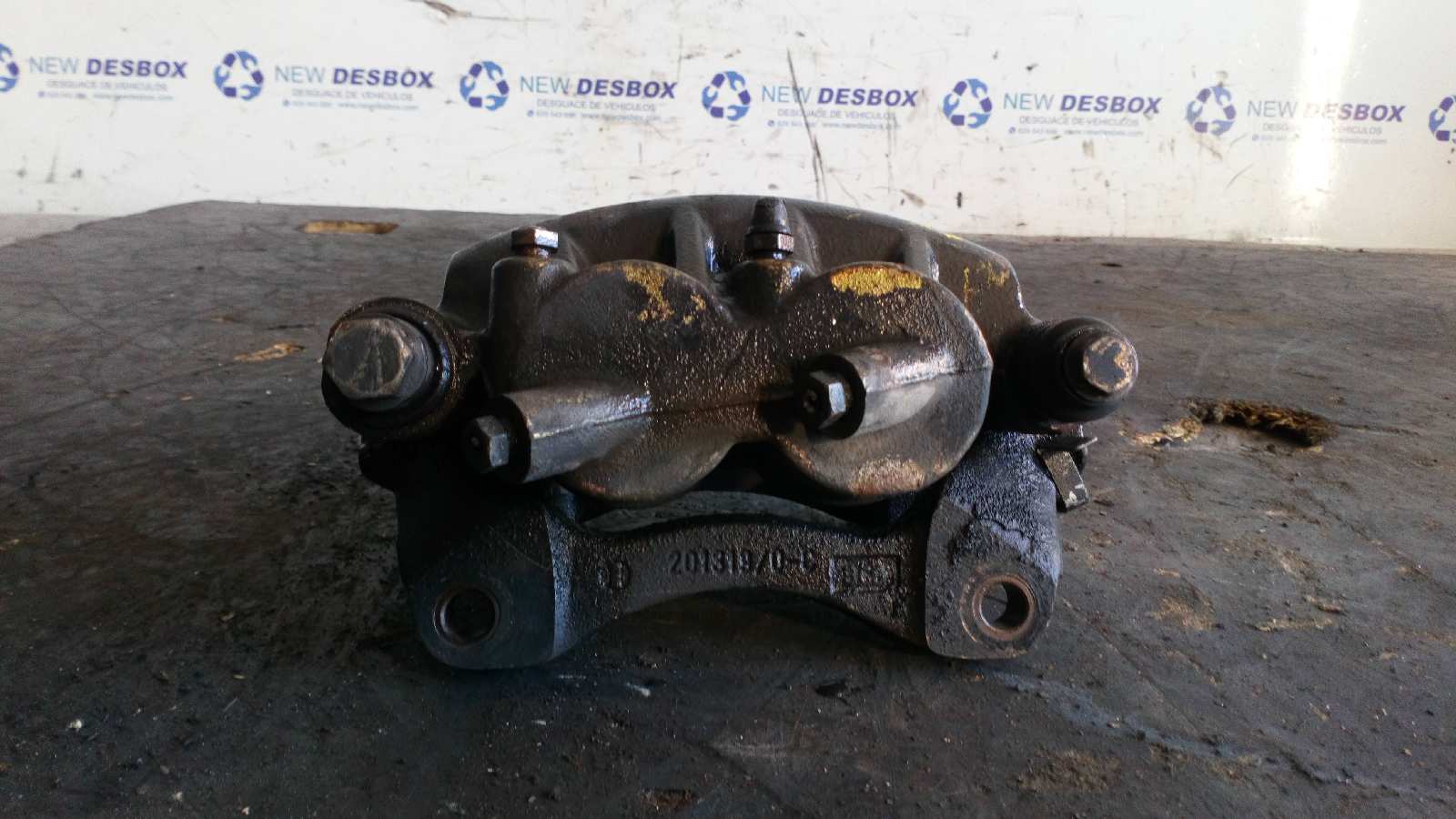 PINZA DE FRENO DELANTERA DERECHA RENAULT MASTER COMBI DESDE '98