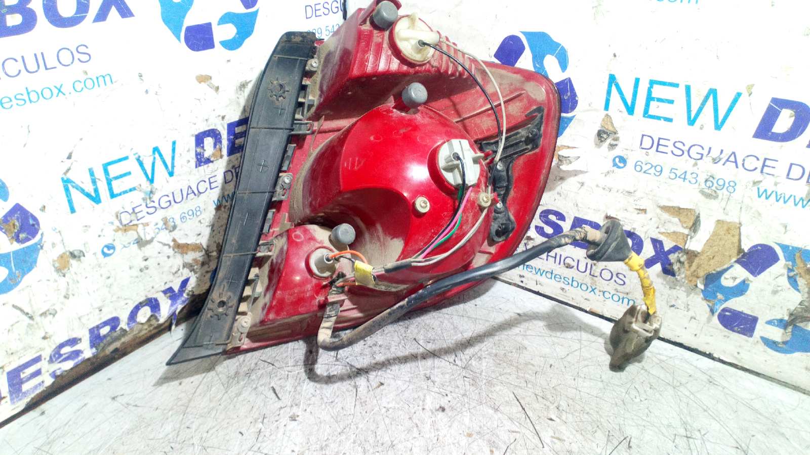 PILOTO TRASERO IZQUIERDO HYUNDAI ACCENT (X3) - vista 2