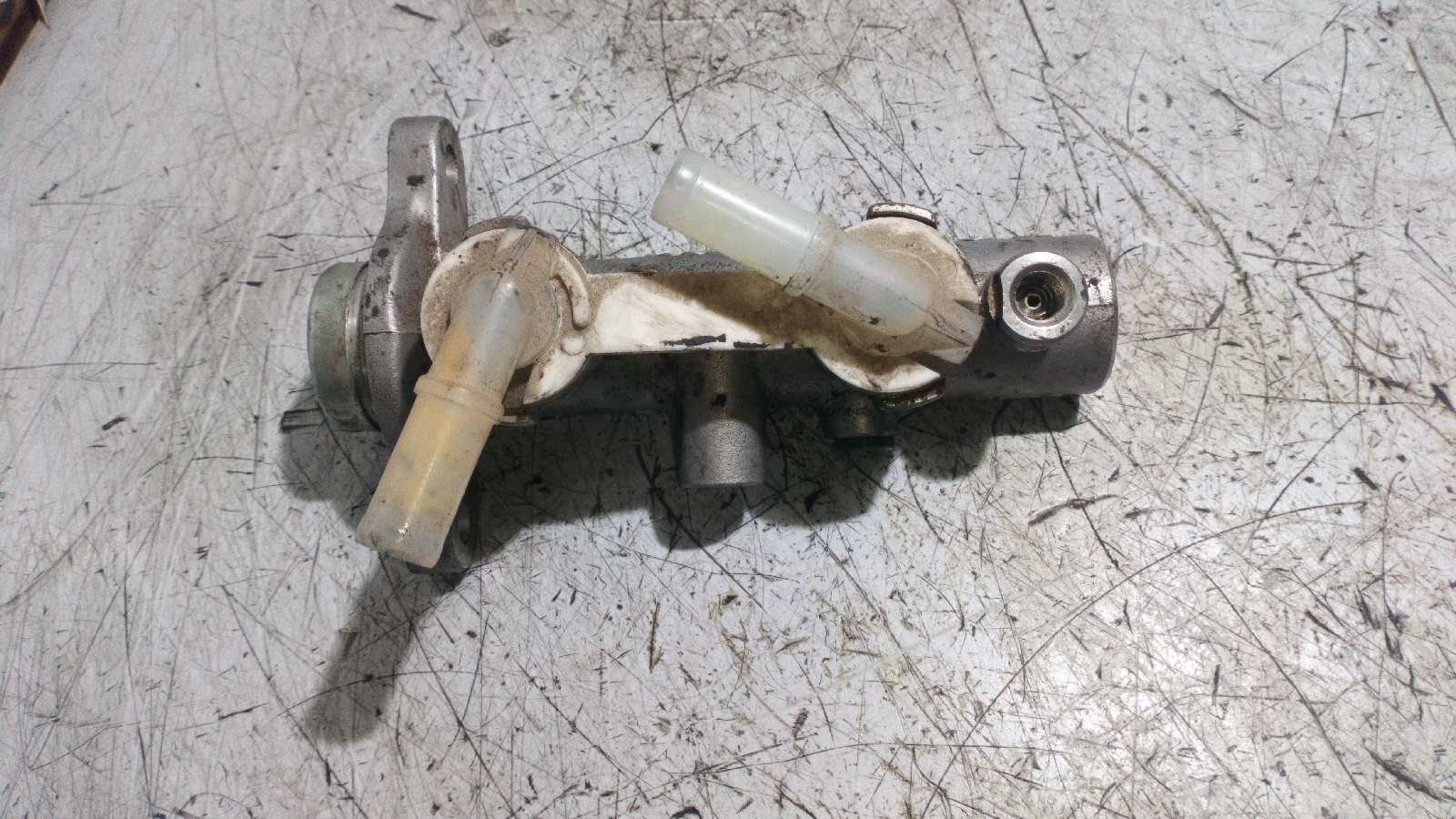 BOMBA FRENO NISSAN CABSTAR - vista 4