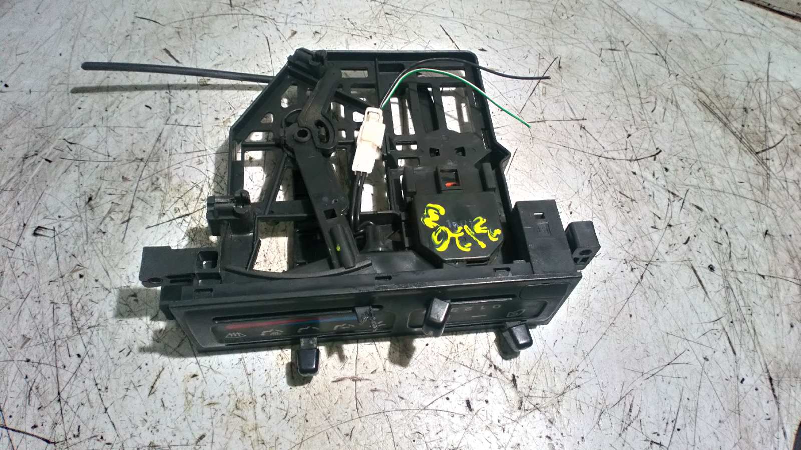 MANDO CALEFACCION / AIRE ACONDICIONADO NISSAN CABSTAR - vista 5