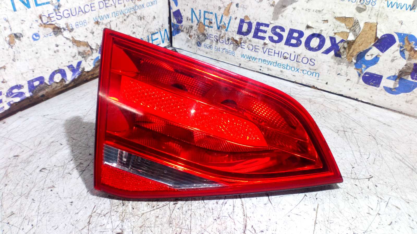 PILOTO PORTON IZQUIERDO AUDI A4 BER. (B8)