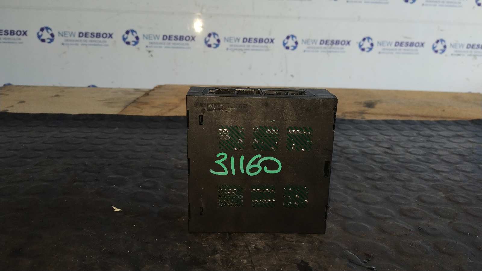 CAJA RELES / FUSIBLES BMW SERIE 7 (E65/E66) - vista 4