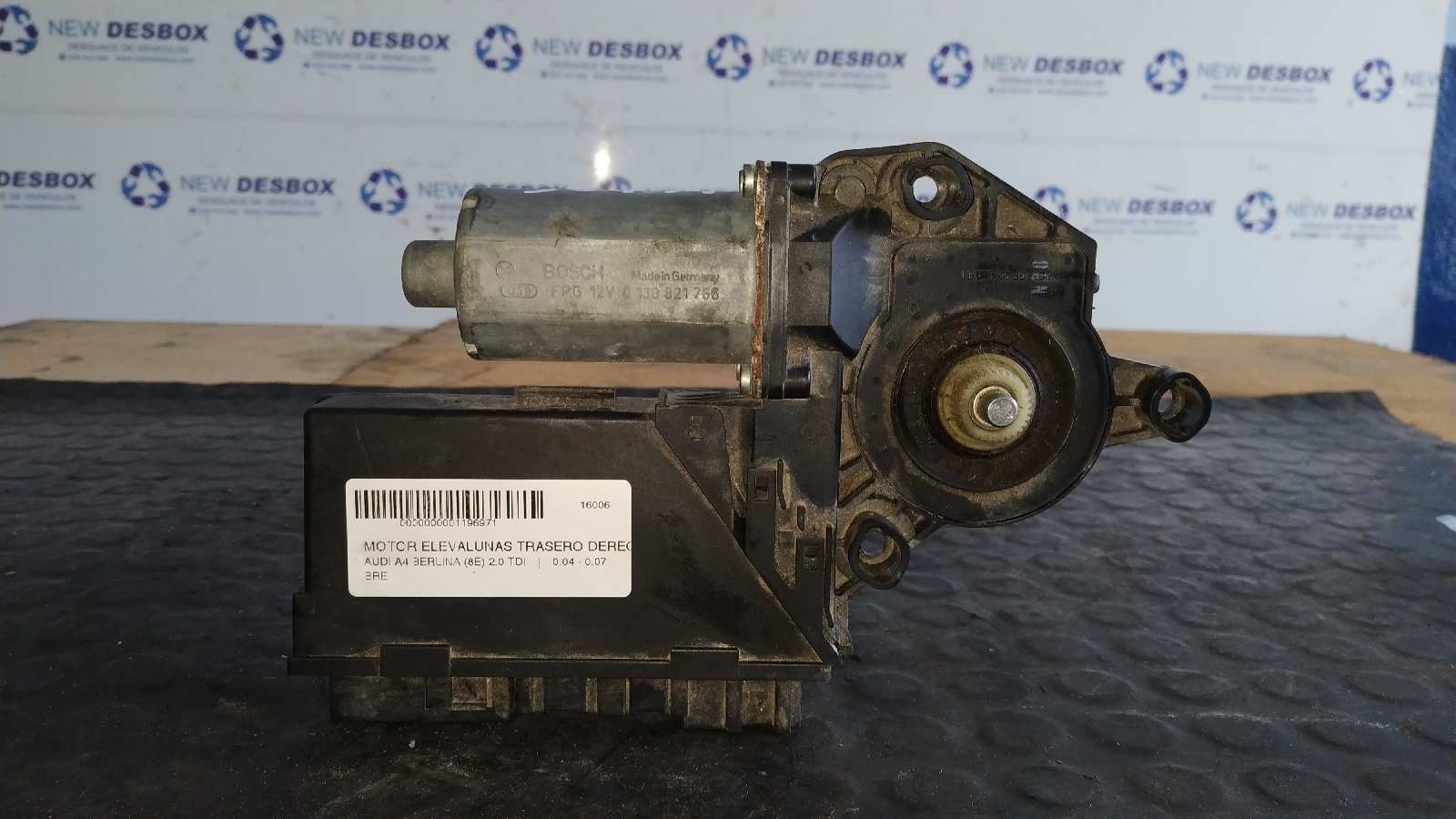 MOTOR ELEVALUNAS TRASERO DERECHO AUDI A4 BERLINA (8E)