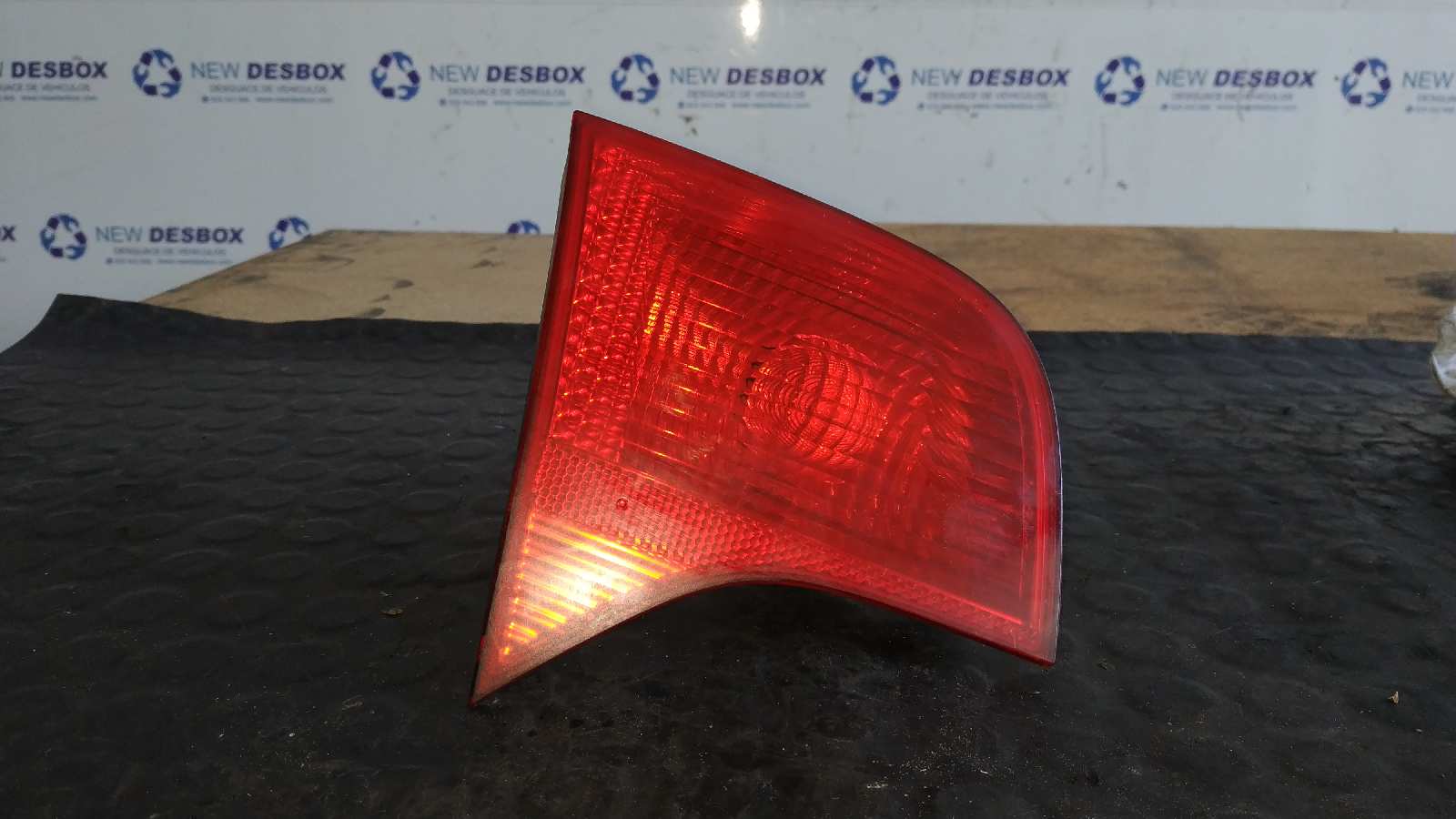 PILOTO PORTON IZQUIERDO AUDI A4 BERLINA (8E)