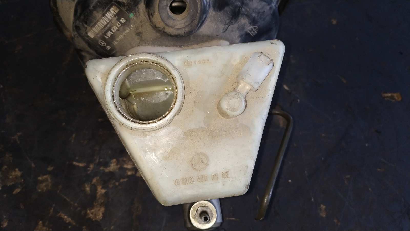 BOMBA FRENO MERCEDES-BENZ CLASE C (W203) SPORTCOUPE - vista 4