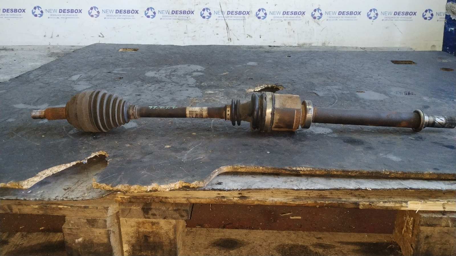 TRANSMISION DELANTERA DERECHA RENAULT CLIO III