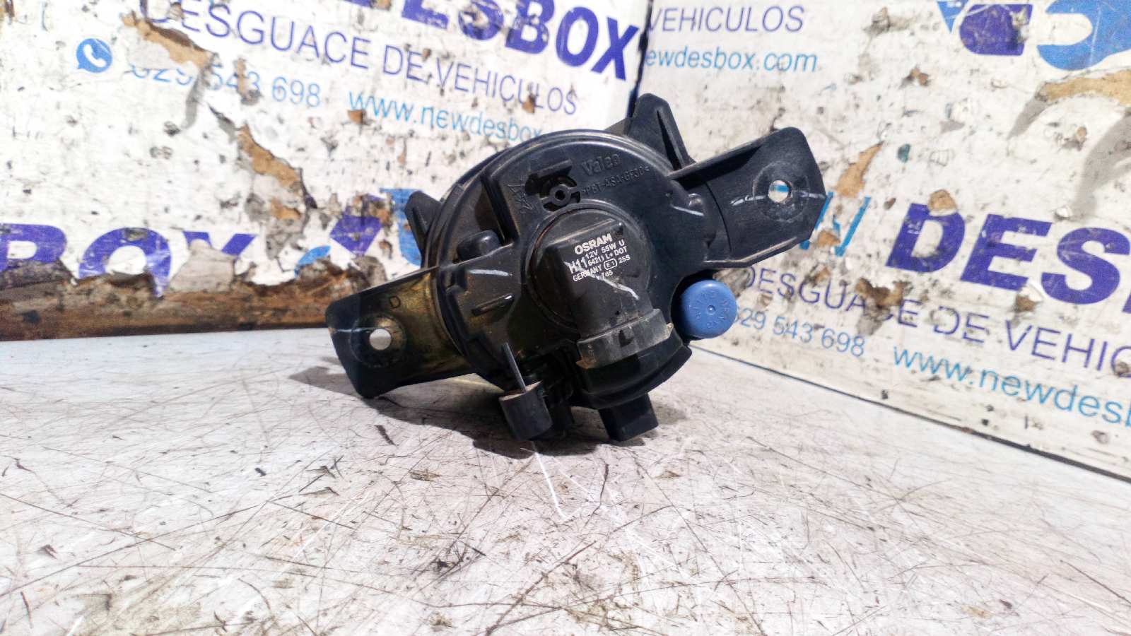 FARO ANTINIEBLA DERECHO RENAULT CLIO III - vista 3