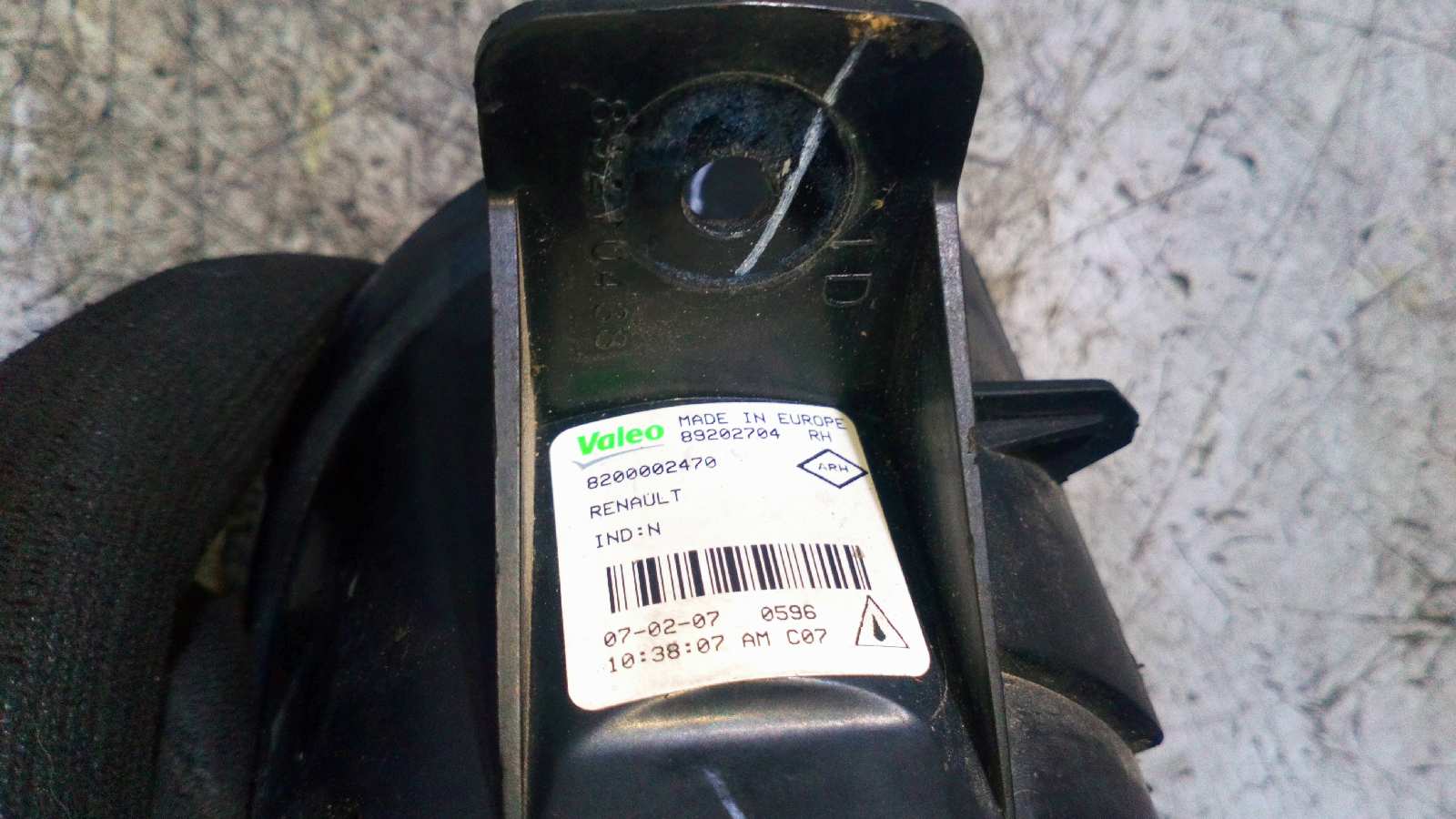 FARO ANTINIEBLA DERECHO RENAULT CLIO III - vista 4