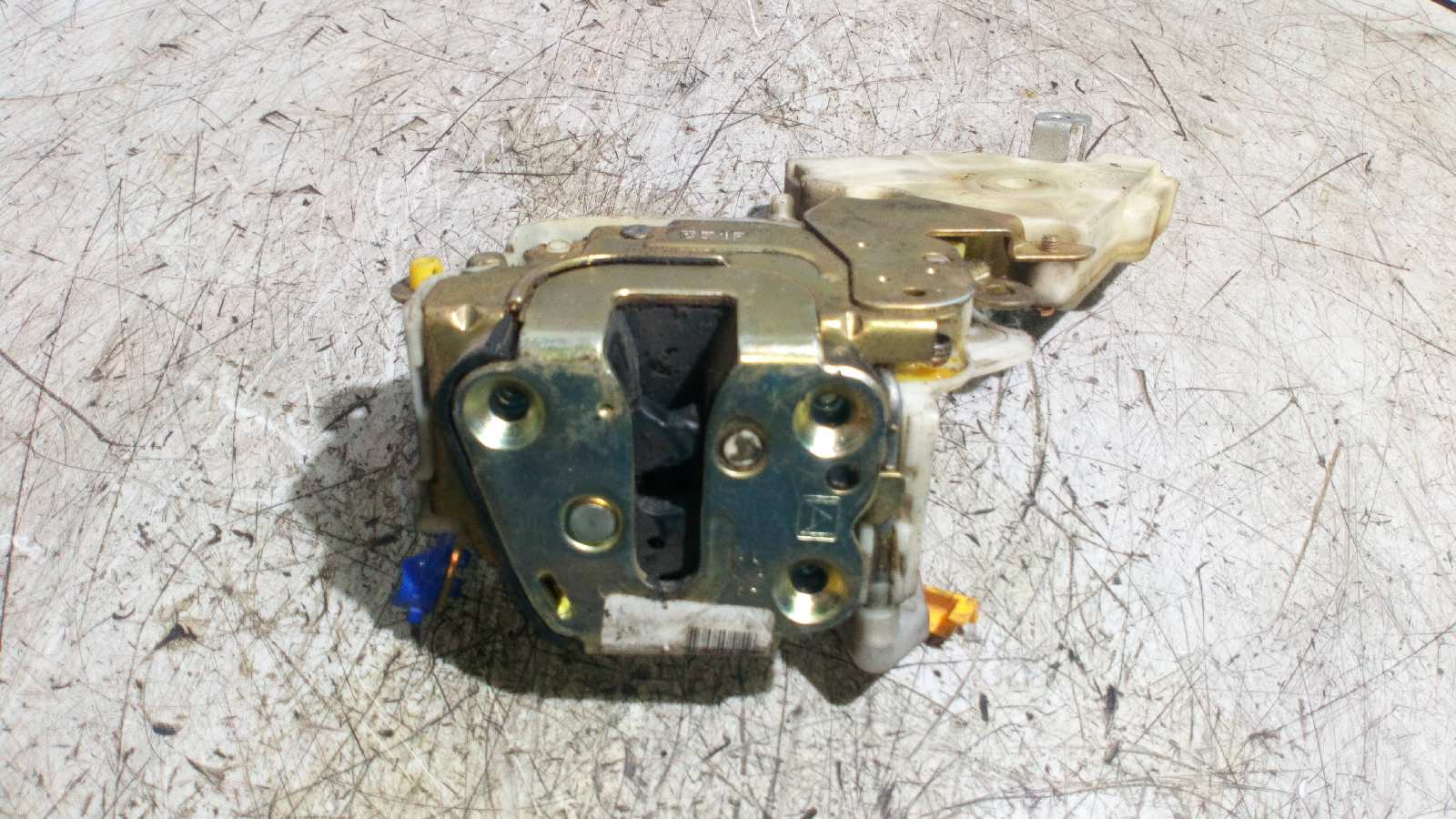 CERRADURA PUERTA DELANTERA IZQUIERDA NISSAN TERRANO/TERRANO.II (R20) - vista 3