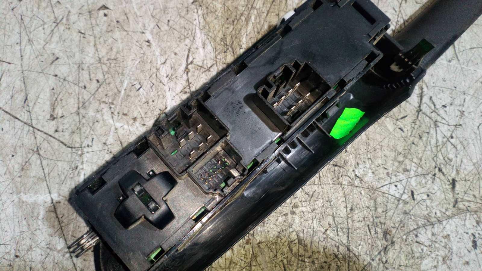 MANDO ELEVALUNAS DELANTERO IZQUIERDO FORD TRANSIT CONNECT - vista 4