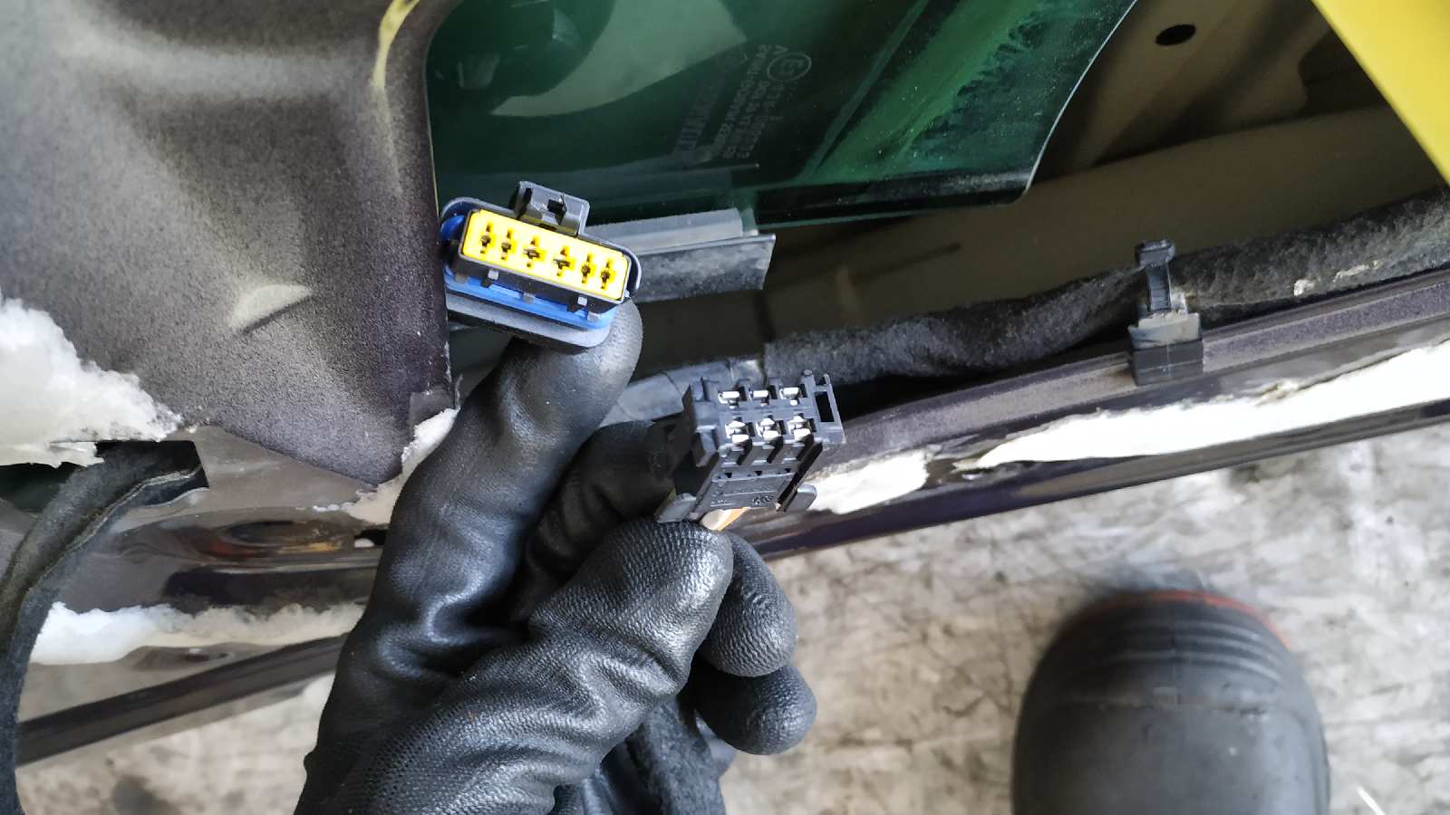 PUERTA TRASERA IZQUIERDA RENAULT CLIO III - vista 7