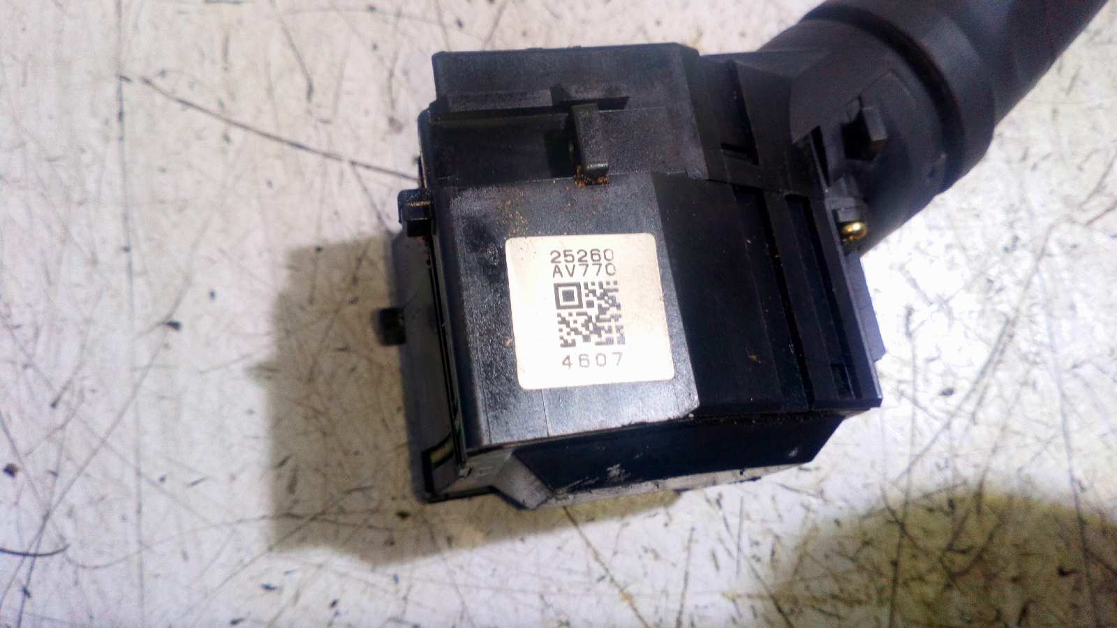 MANDO LIMPIA NISSAN TERRANO/TERRANO.II (R20) - vista 3