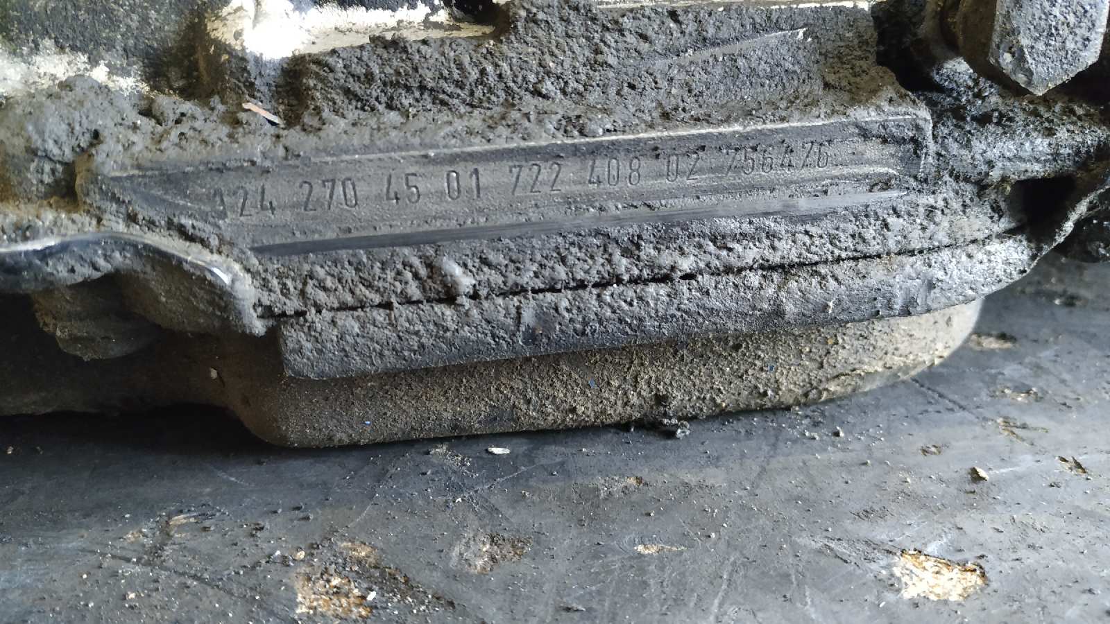 CAJA CAMBIOS MERCEDES-BENZ CLASE C (W201) - vista 4